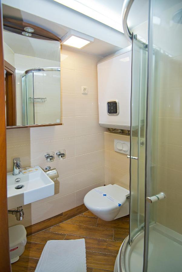 Diana More Baska  Ngoại thất bức ảnh