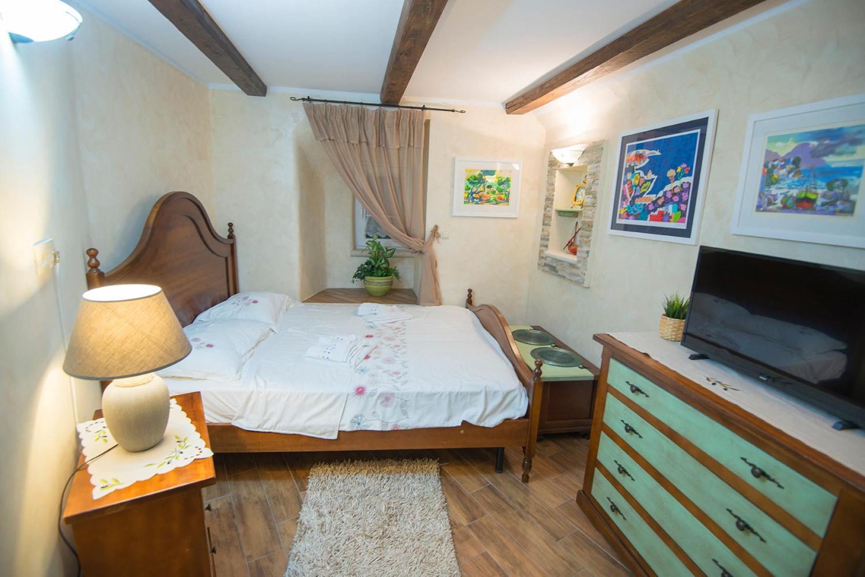 Diana More Baska  Ngoại thất bức ảnh